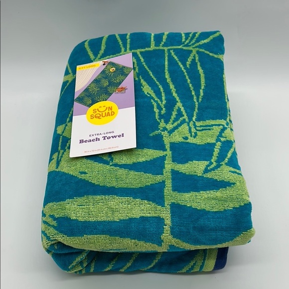 2440- Sun Squad Blue and Green Beach Towel 6 FT Long NWT - Picture 2 of 9